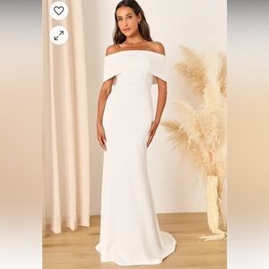 Brand new Lulus Exceptional Romance wedding dress